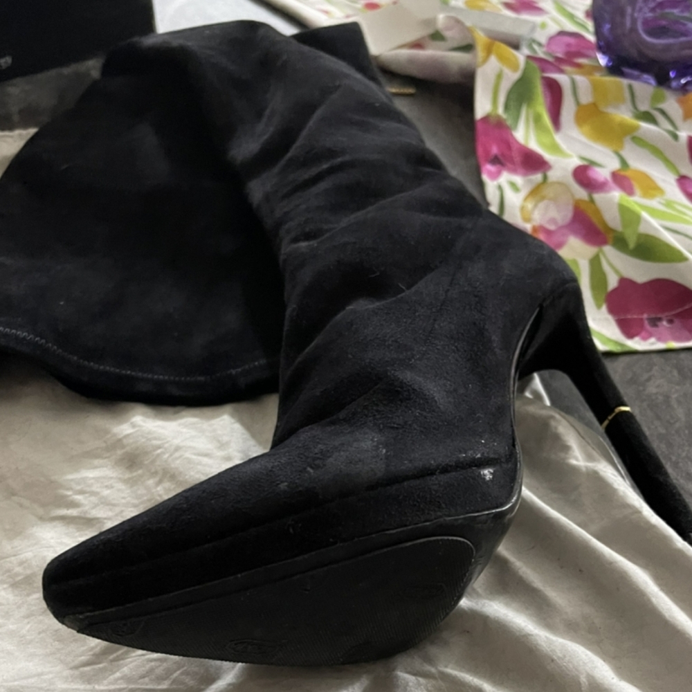 Emilio Pucci Suede Over the Boots - Picture 2 of 4